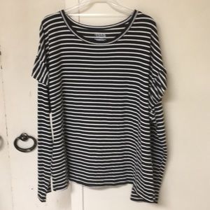 Ruffle long sleeve